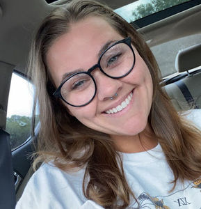 Meet your Posher, Alyshia